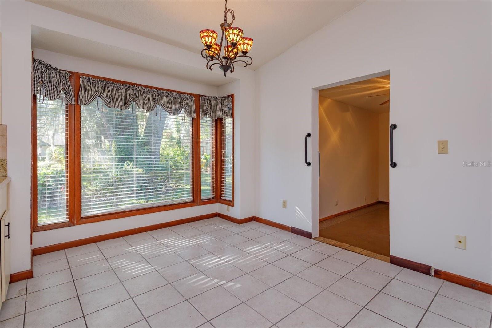 SHADOW LAKE WOODS - Residential