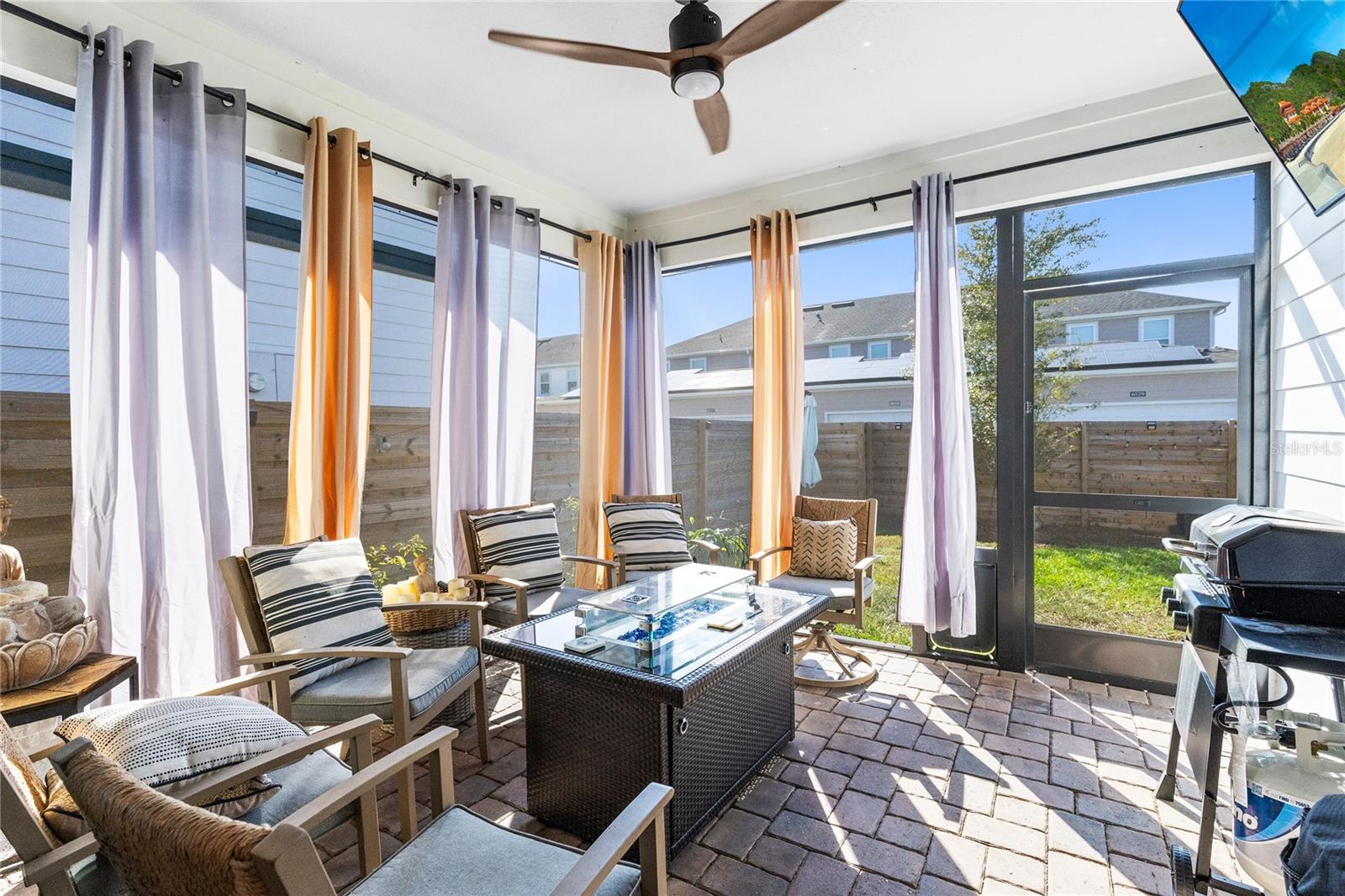 WESLYN PARK - Residential