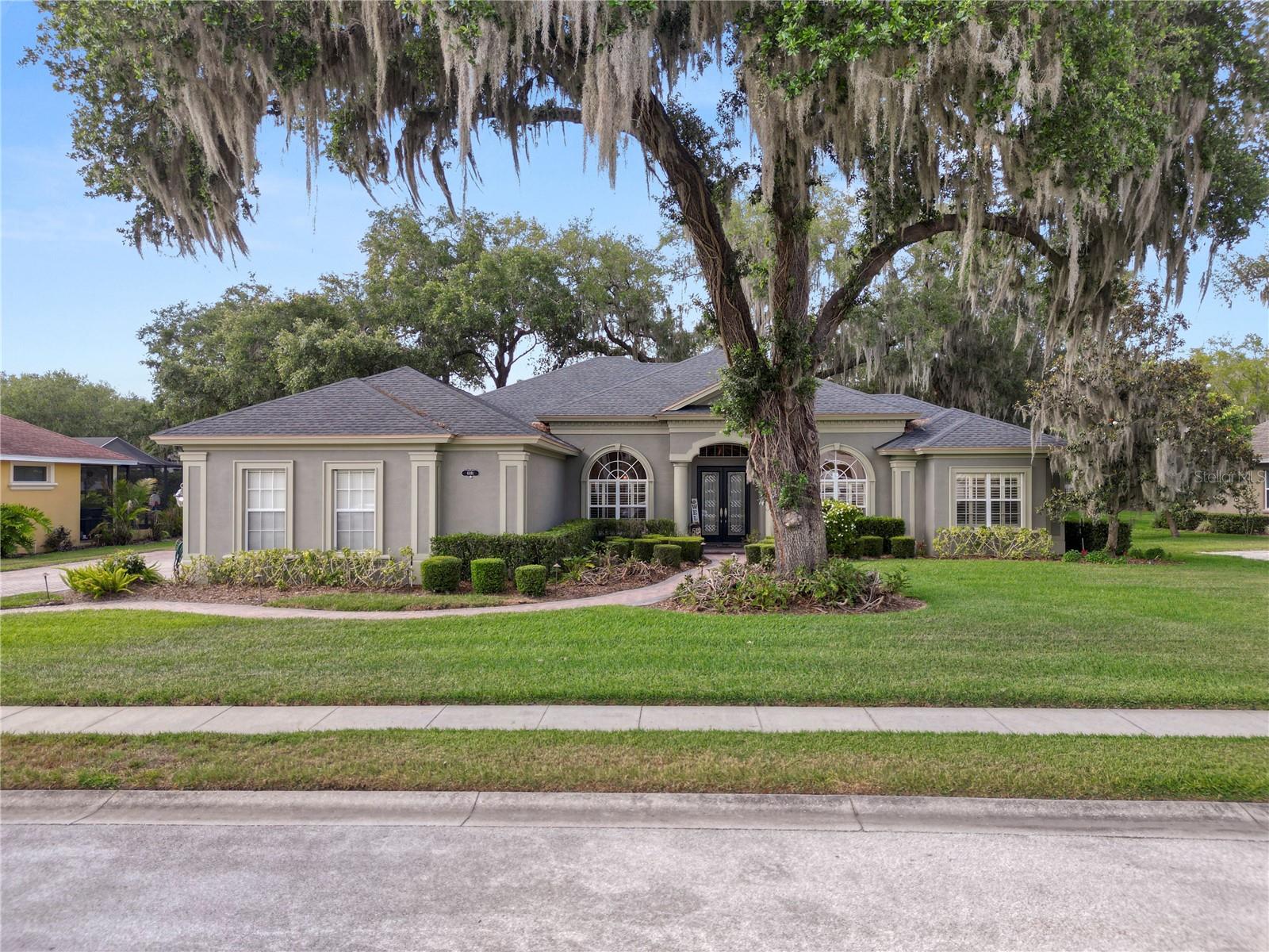 AMANDA OAKS - Residential