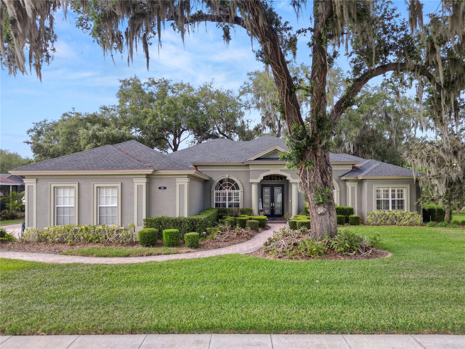 AMANDA OAKS - Residential