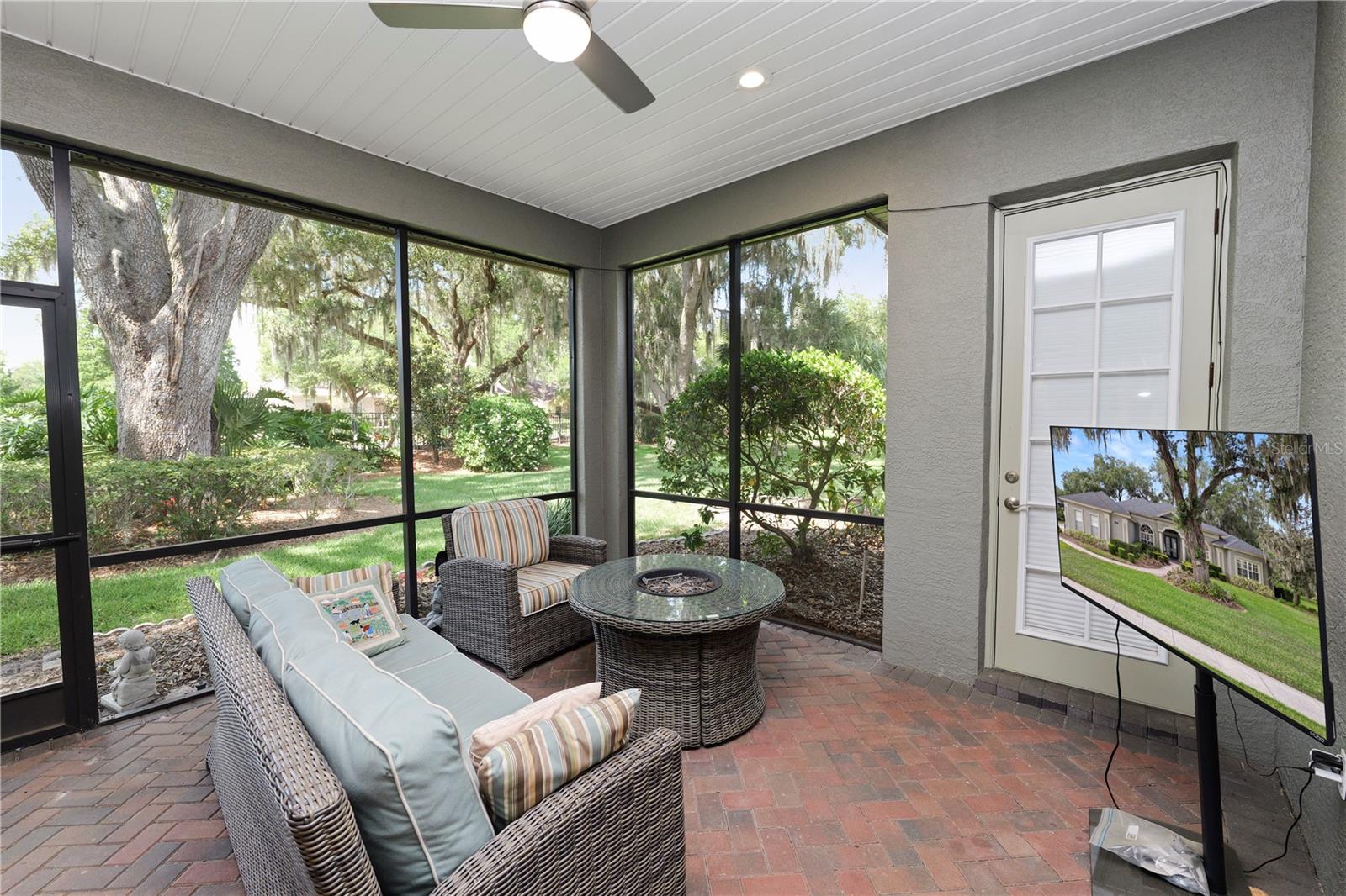 AMANDA OAKS - Residential