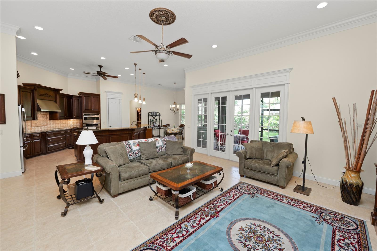 AMANDA OAKS - Residential