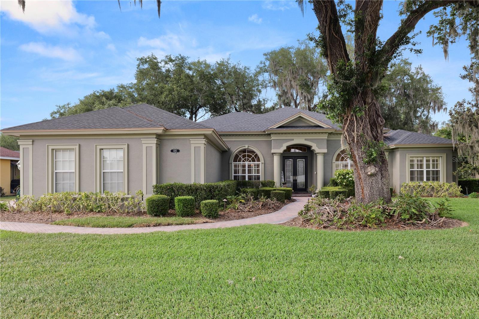 AMANDA OAKS - Residential