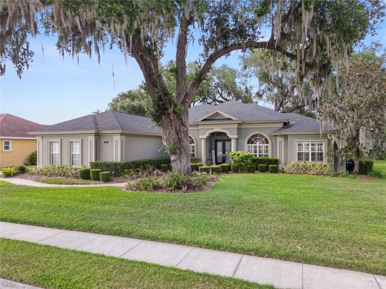 AMANDA OAKS - Residential