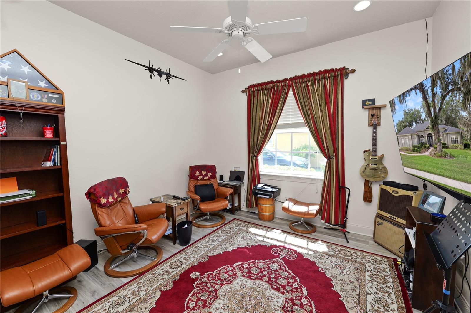 AMANDA OAKS - Residential