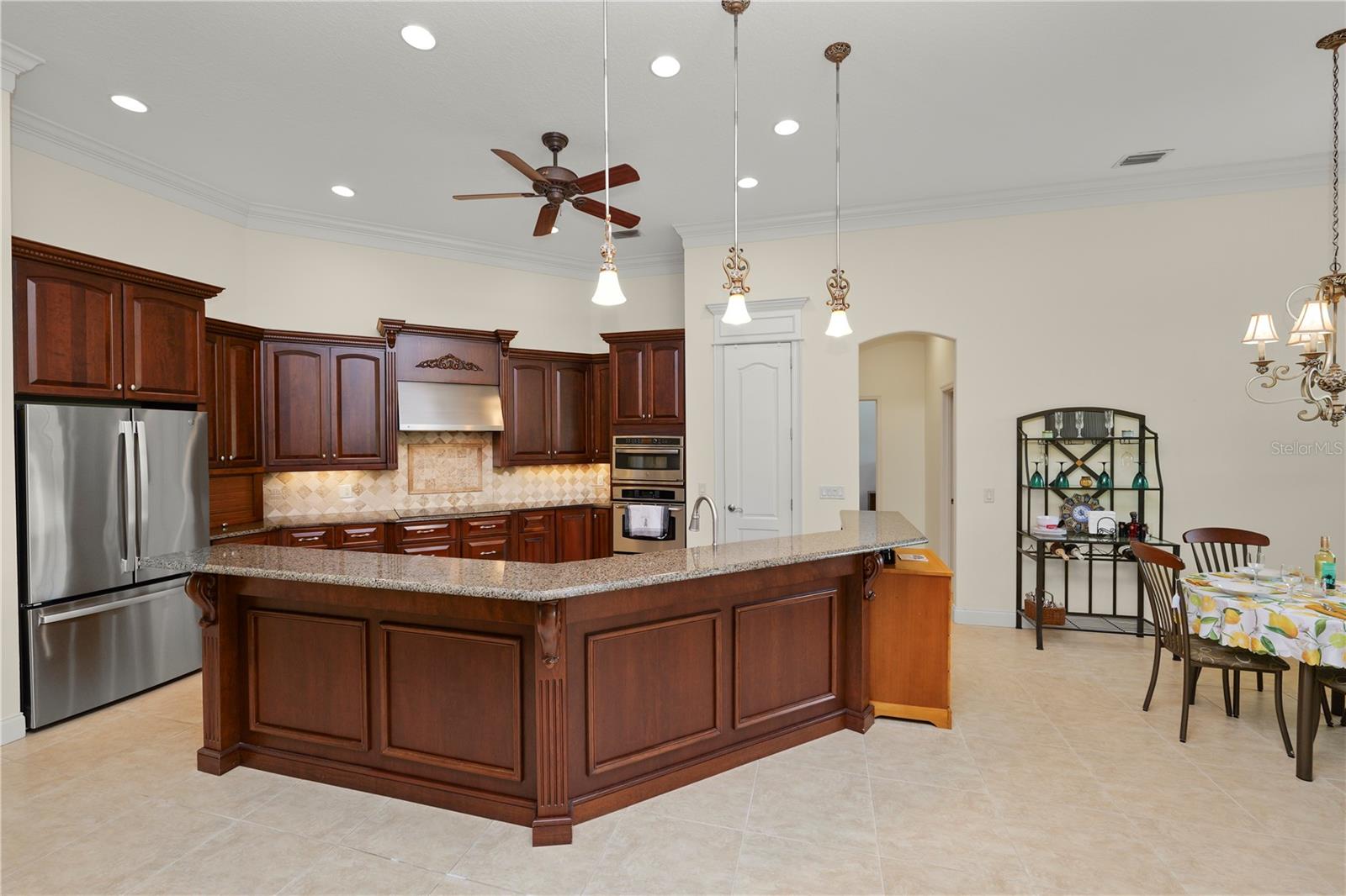AMANDA OAKS - Residential