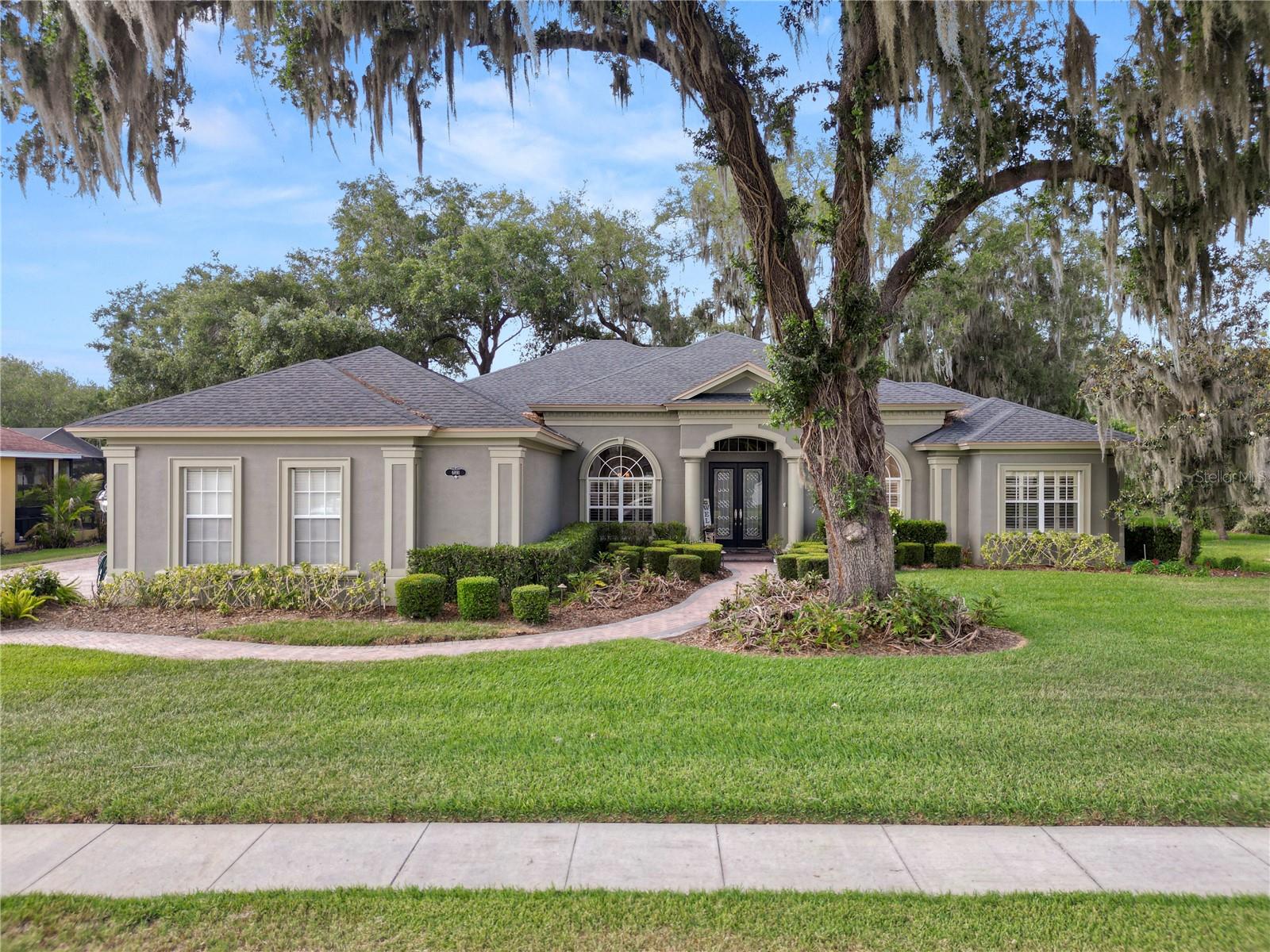 AMANDA OAKS - Residential
