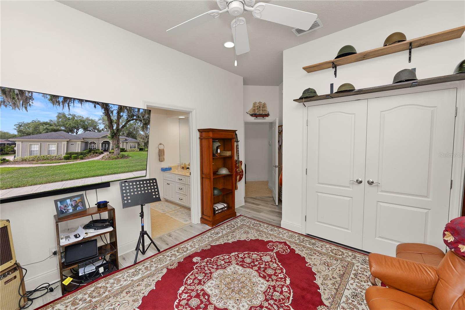 AMANDA OAKS - Residential