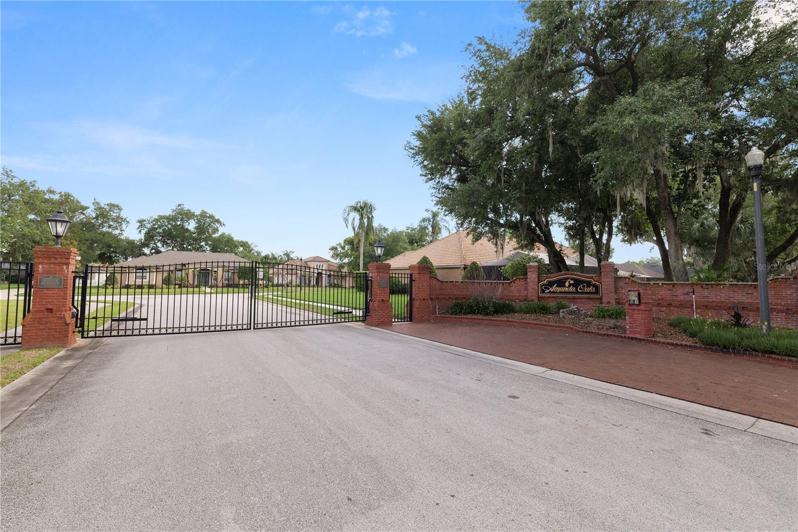 AMANDA OAKS - Residential