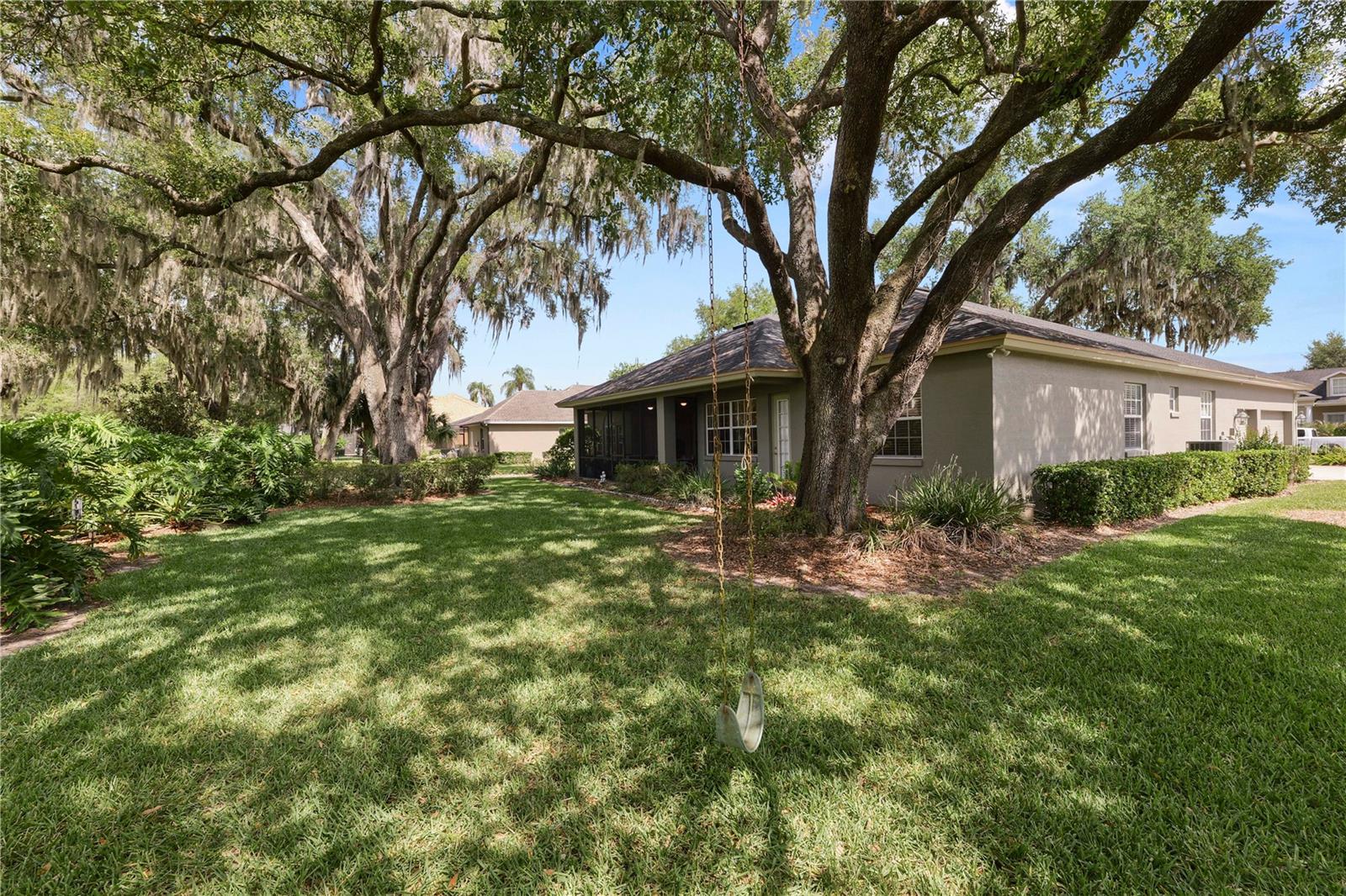 AMANDA OAKS - Residential