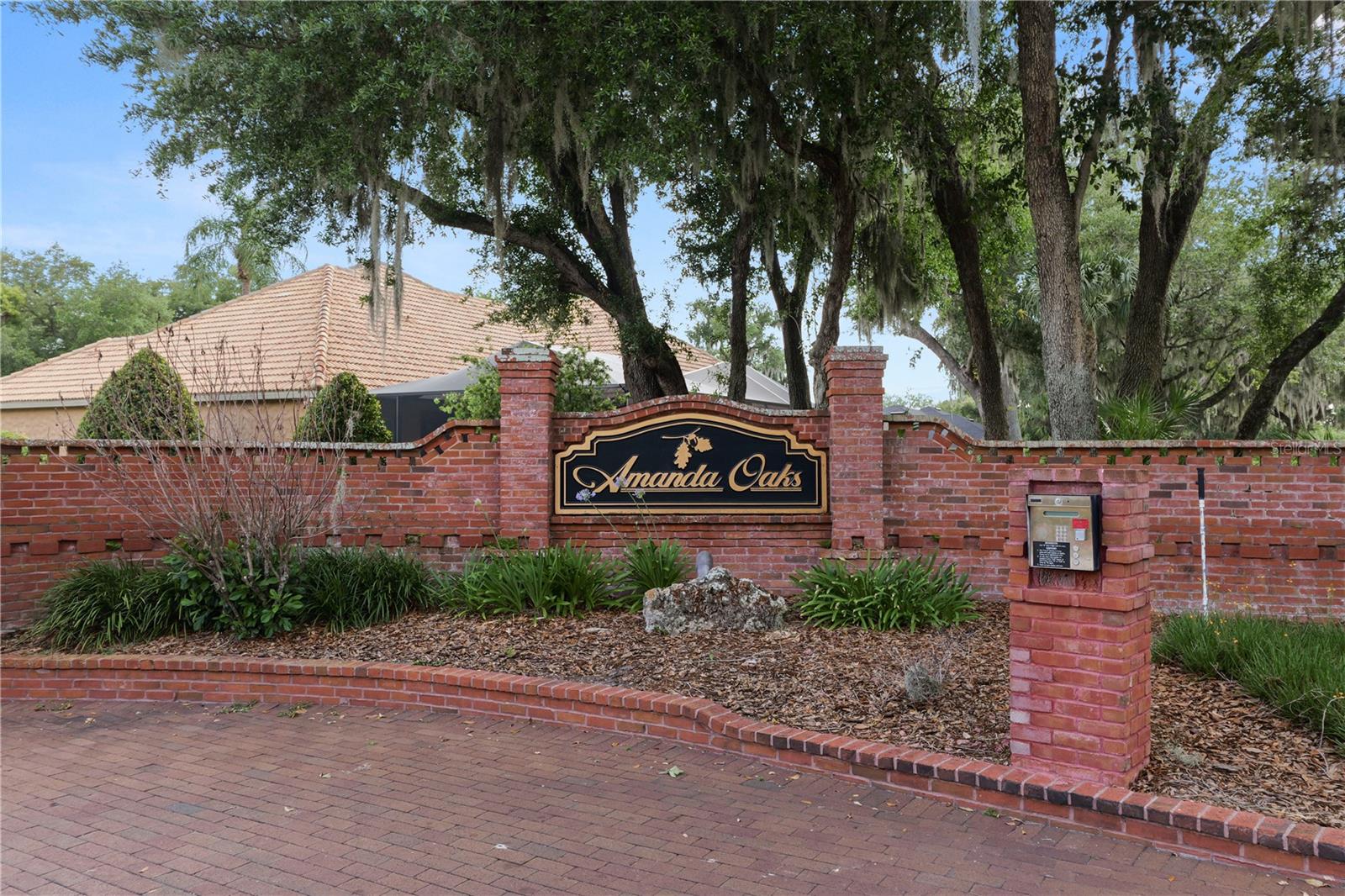 AMANDA OAKS - Residential