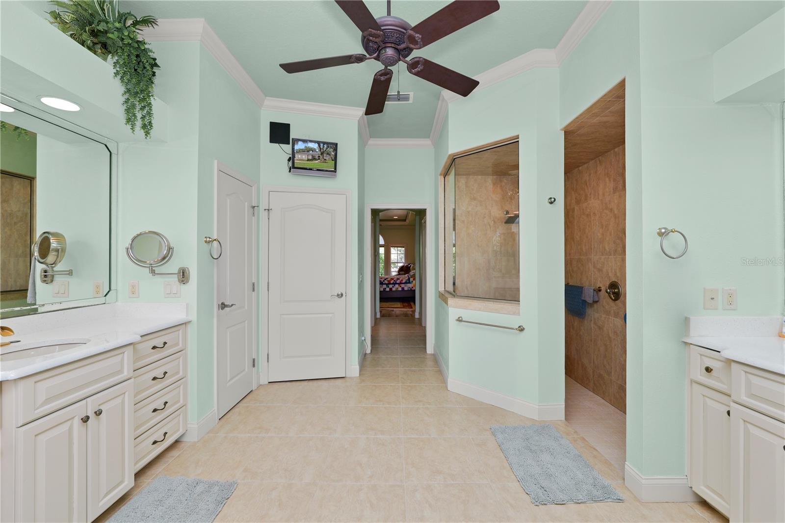 AMANDA OAKS - Residential