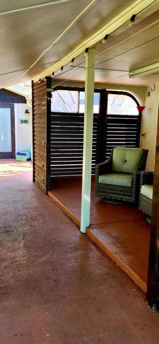 THE WHITE RESUB IN THE EARL COURT - Residential