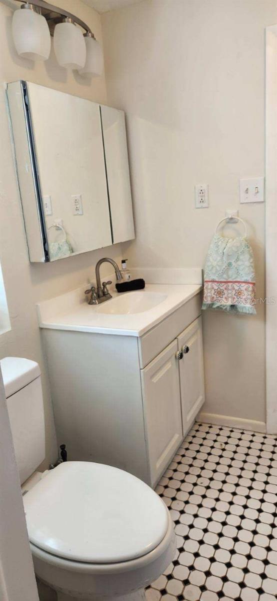 THE WHITE RESUB IN THE EARL COURT - Residential