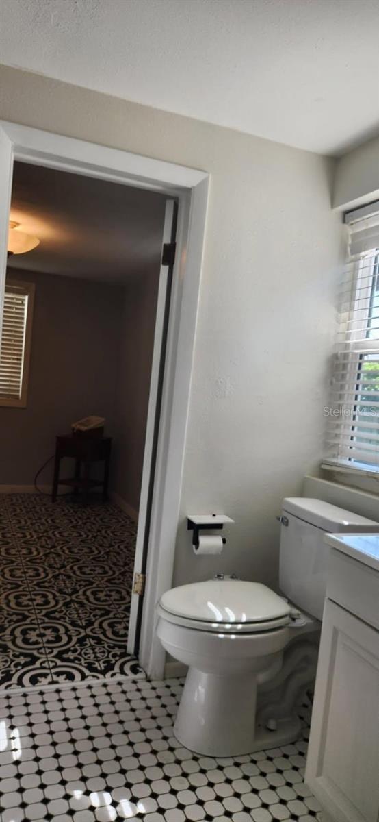 THE WHITE RESUB IN THE EARL COURT - Residential