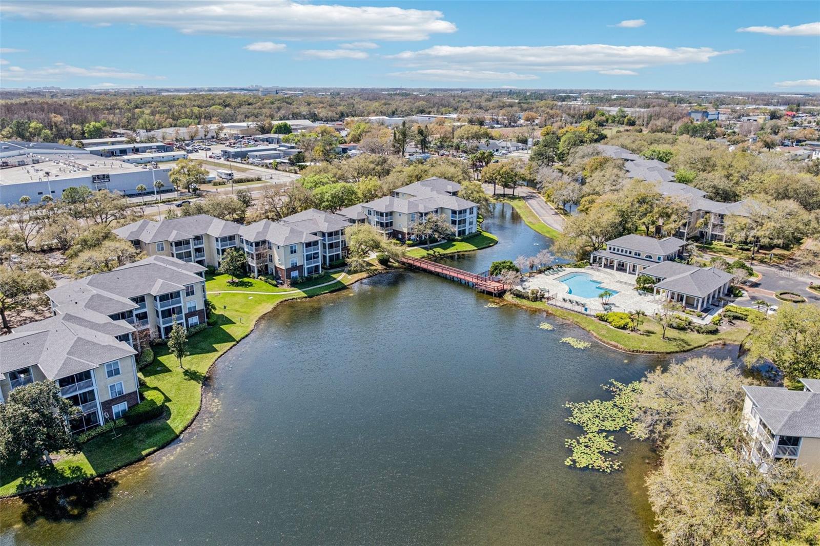 THE LANDINGS OF TAMPA A CONDOM - Residential