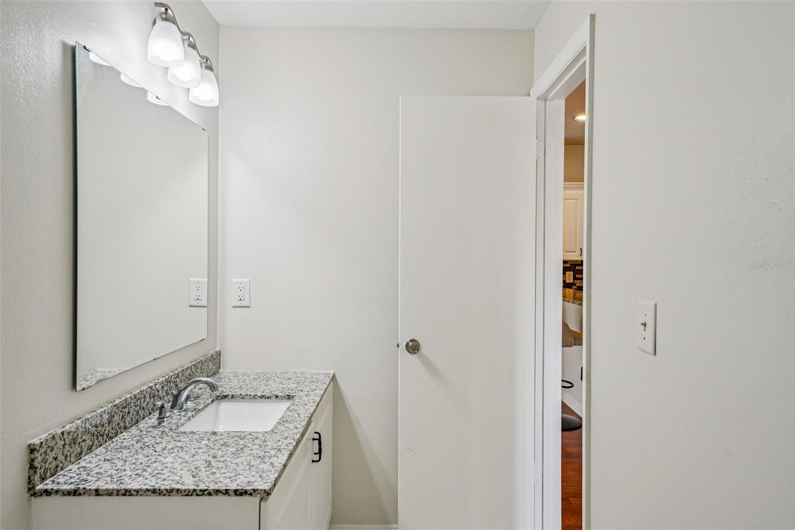 THE LANDINGS OF TAMPA A CONDOM - Residential