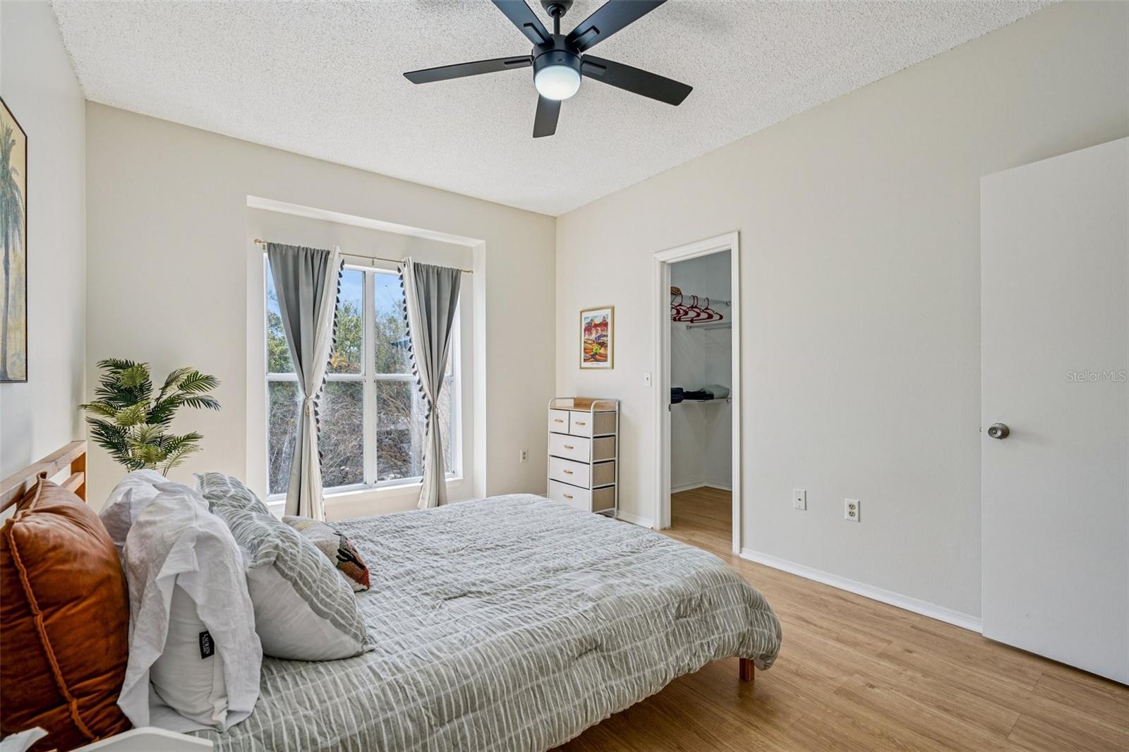 THE LANDINGS OF TAMPA A CONDOM - Residential