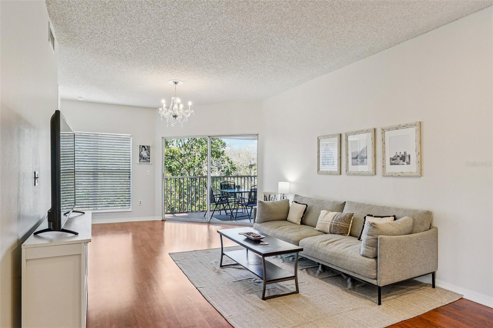 THE LANDINGS OF TAMPA A CONDOM - Residential