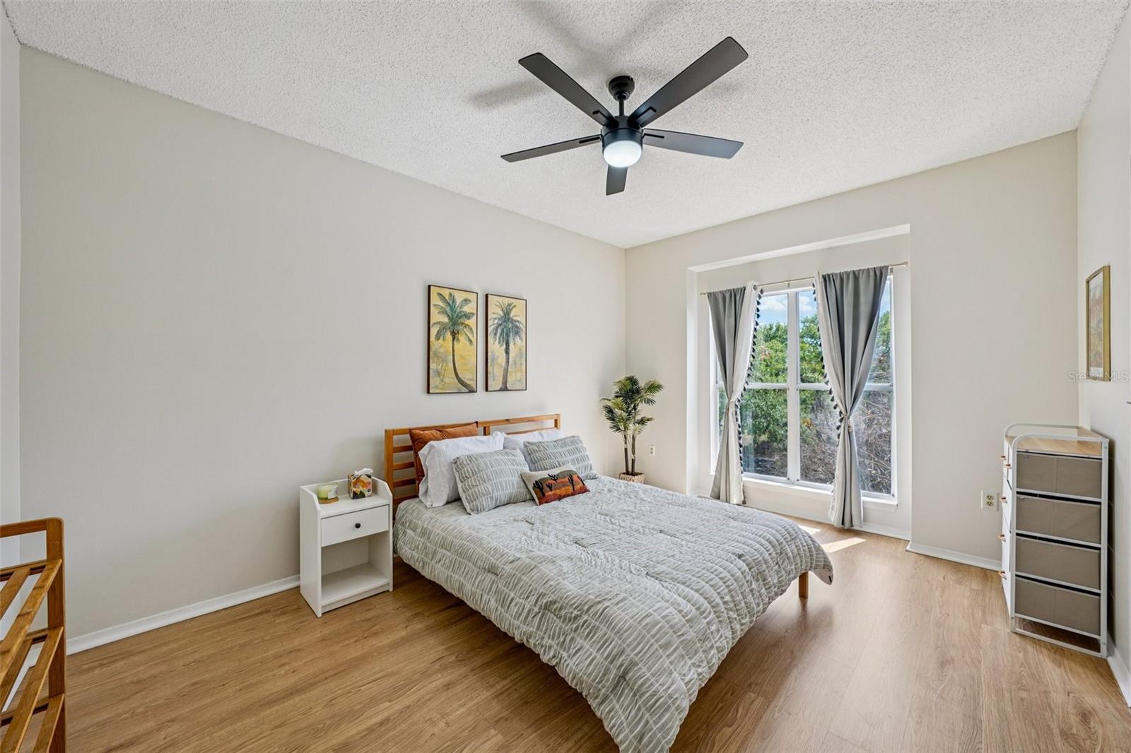 THE LANDINGS OF TAMPA A CONDOM - Residential