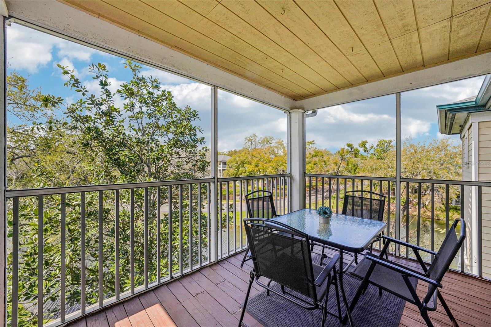 THE LANDINGS OF TAMPA A CONDOM - Residential