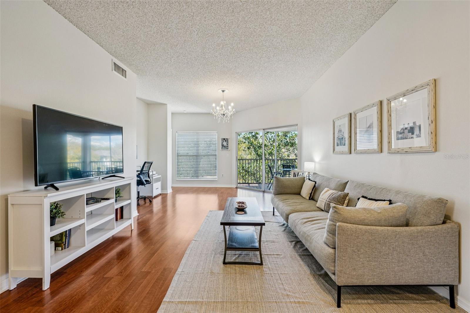 THE LANDINGS OF TAMPA A CONDOM - Residential