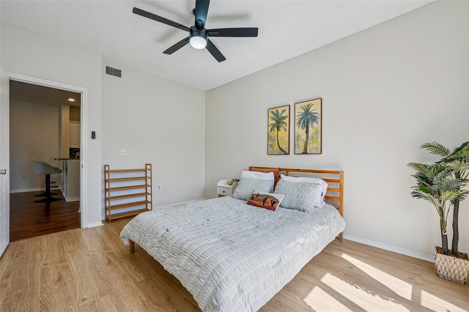 THE LANDINGS OF TAMPA A CONDOM - Residential