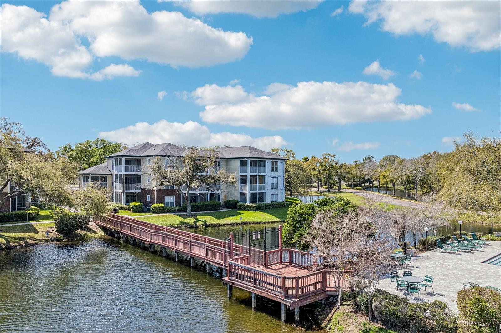 THE LANDINGS OF TAMPA A CONDOM - Residential