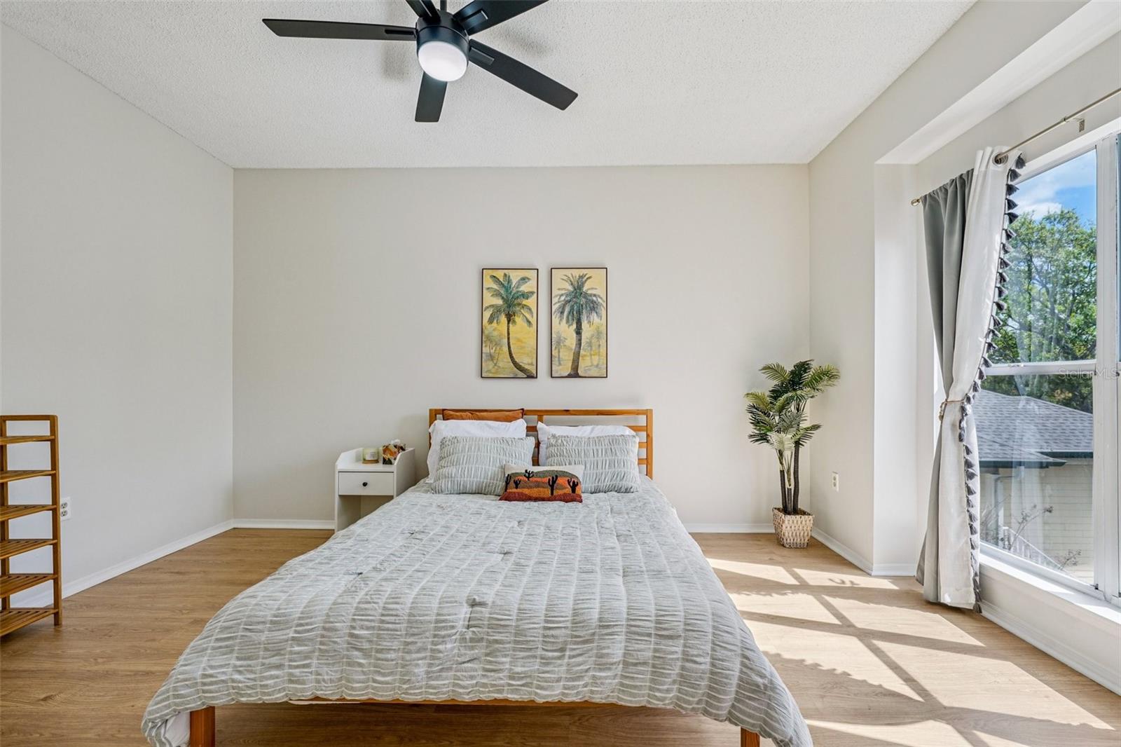 THE LANDINGS OF TAMPA A CONDOM - Residential