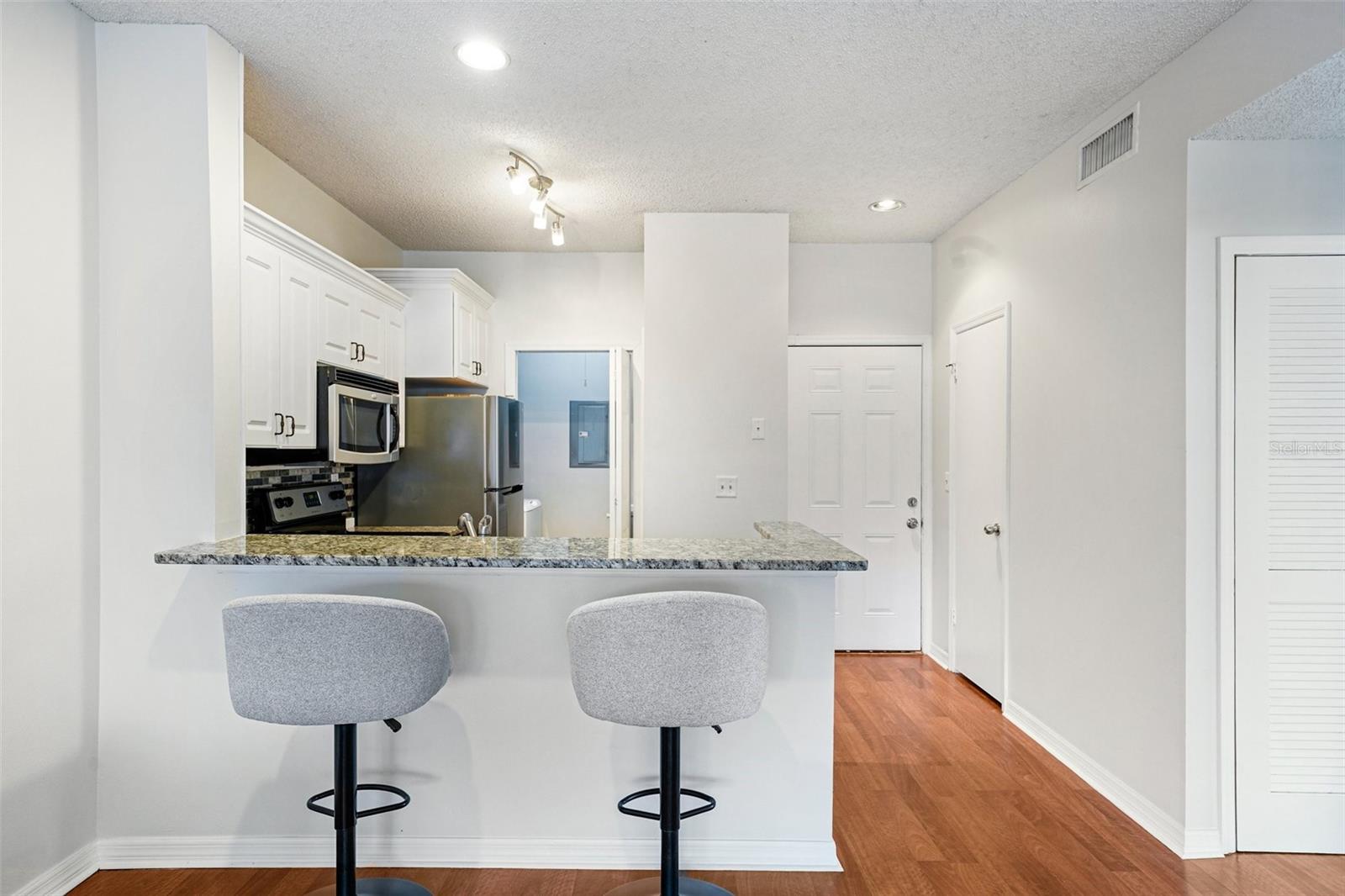 THE LANDINGS OF TAMPA A CONDOM - Residential