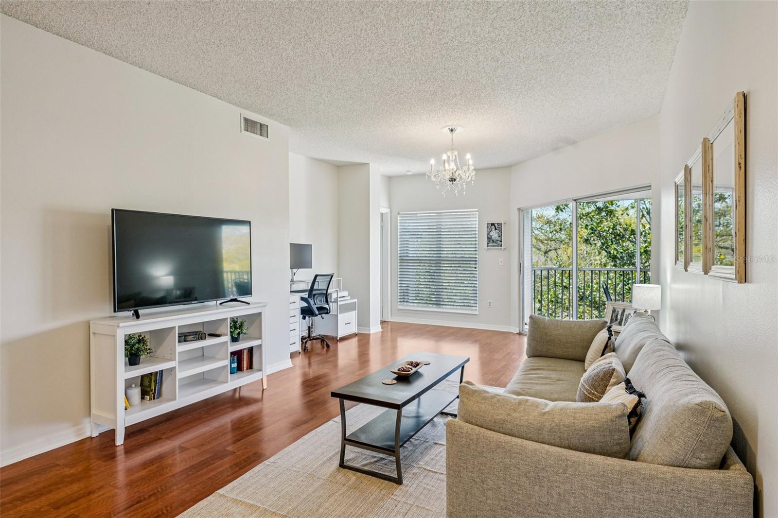 THE LANDINGS OF TAMPA A CONDOM - Residential