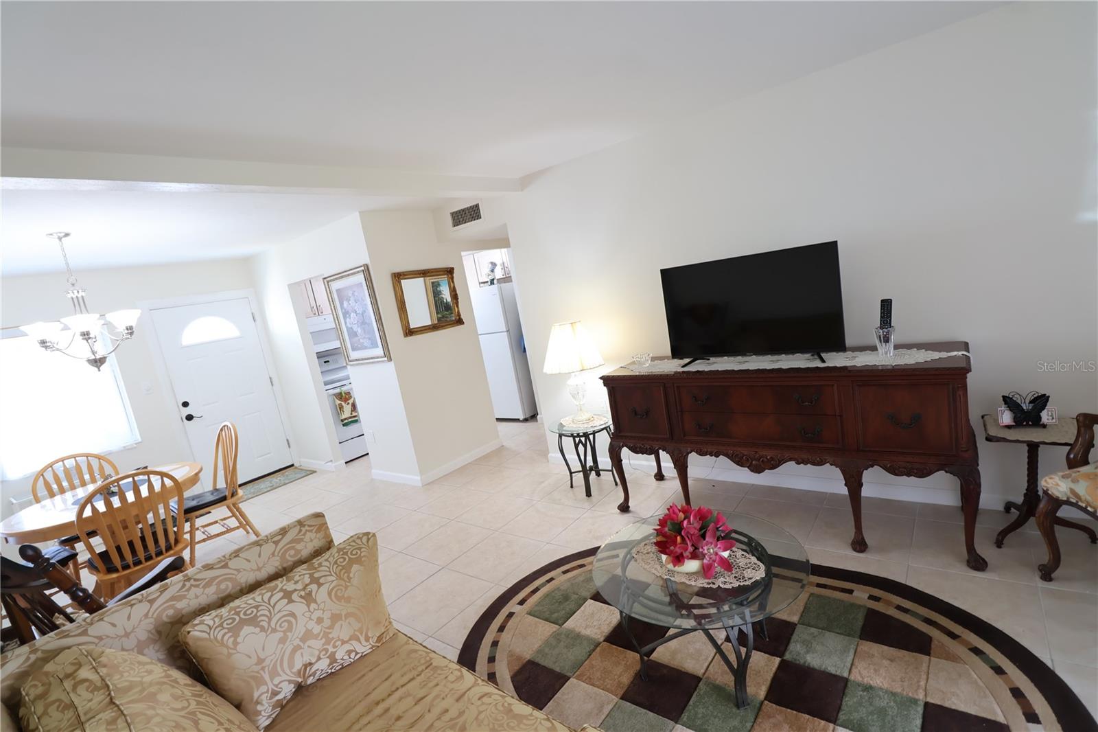 1807 RESTFUL DRIVE N4