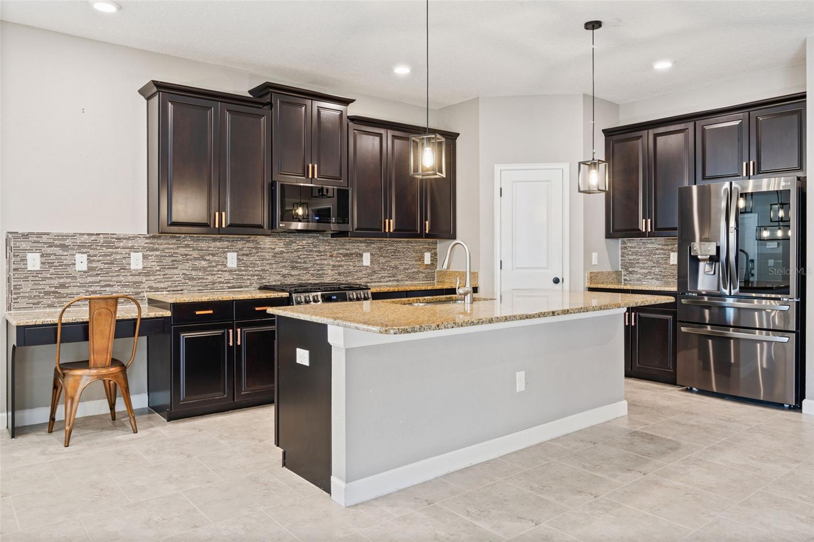 7618 BLUEJACK OAK DRIVE