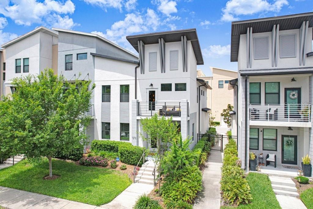 UPTOWN KENWOOD - Residential