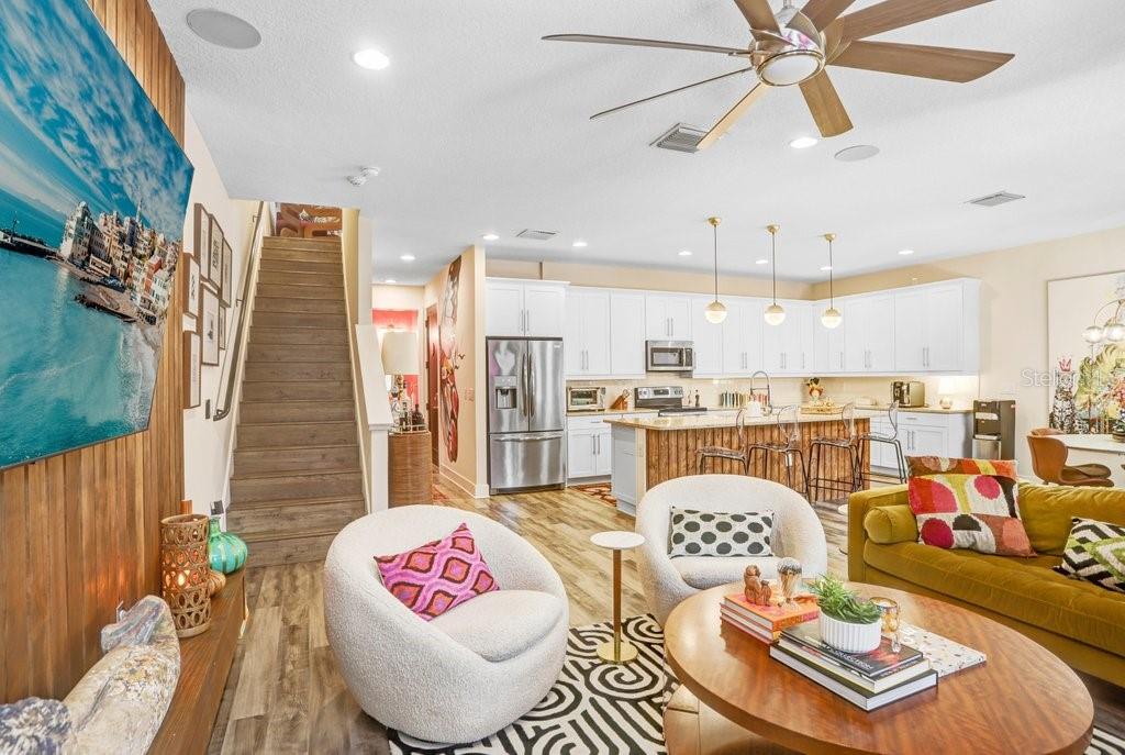 UPTOWN KENWOOD - Residential