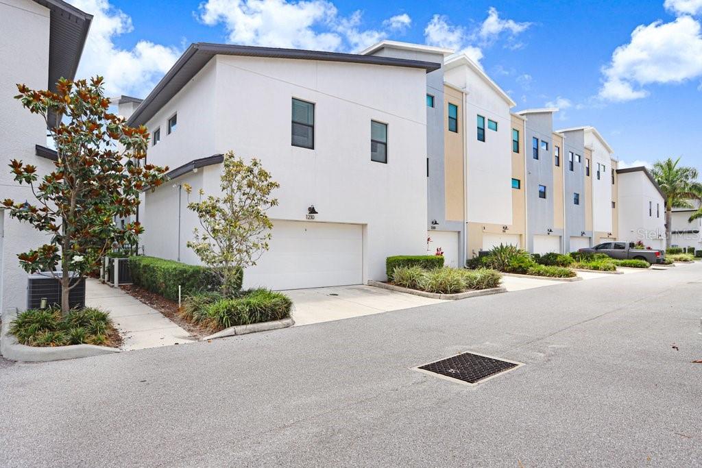 UPTOWN KENWOOD - Residential