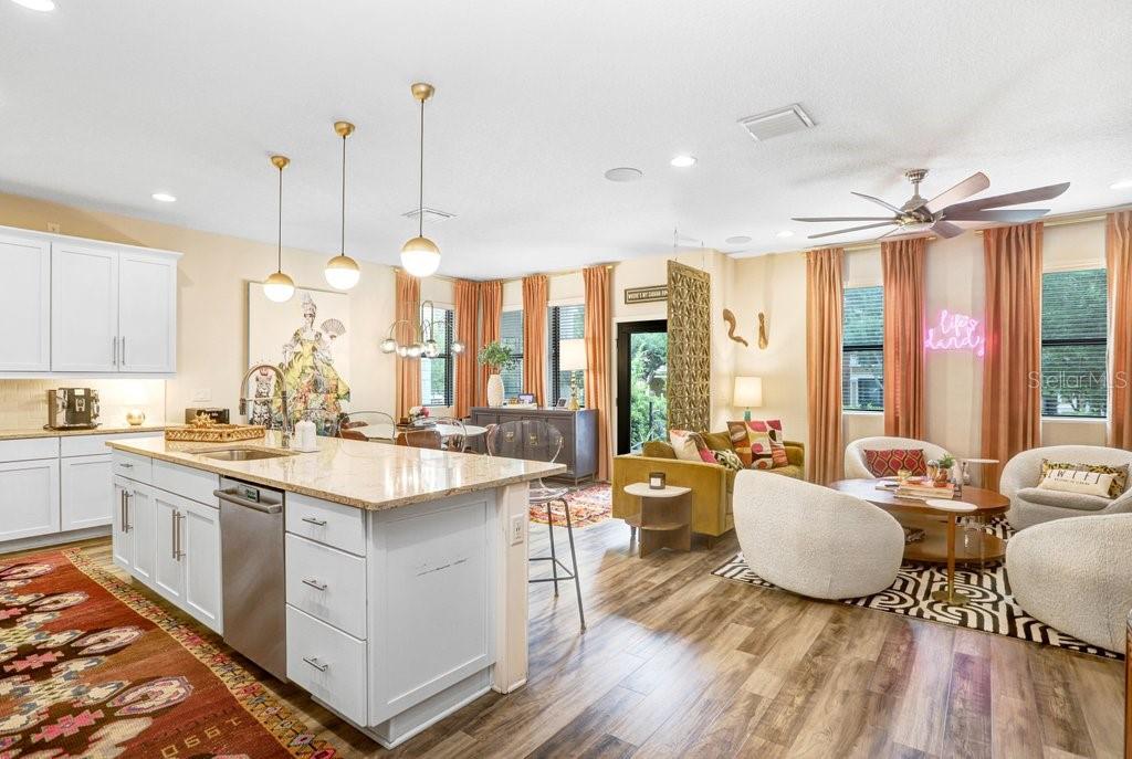 UPTOWN KENWOOD - Residential