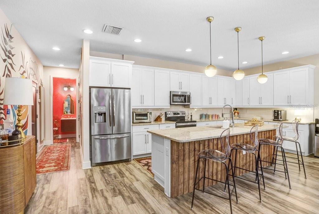 UPTOWN KENWOOD - Residential