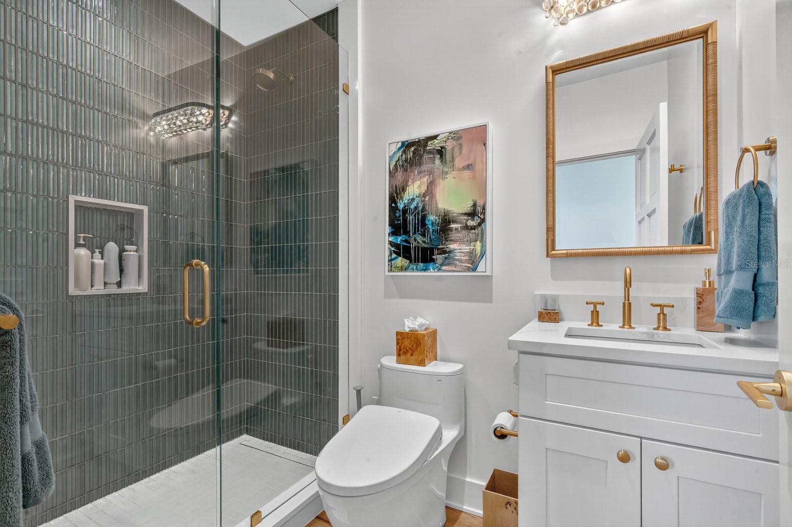 SHERIDAN PLACE - Residential