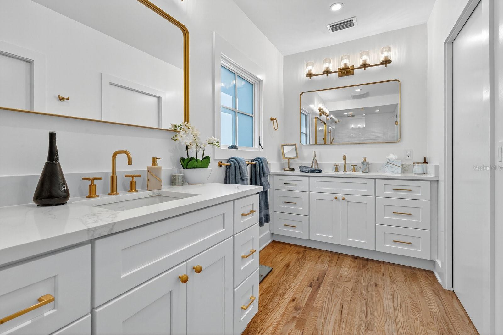 SHERIDAN PLACE - Residential