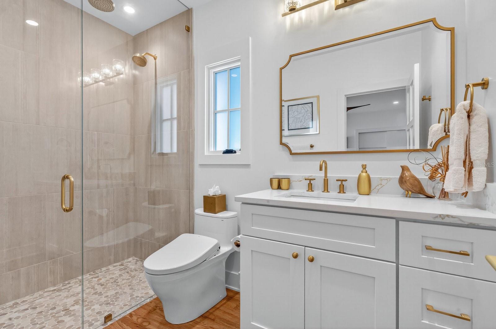 SHERIDAN PLACE - Residential