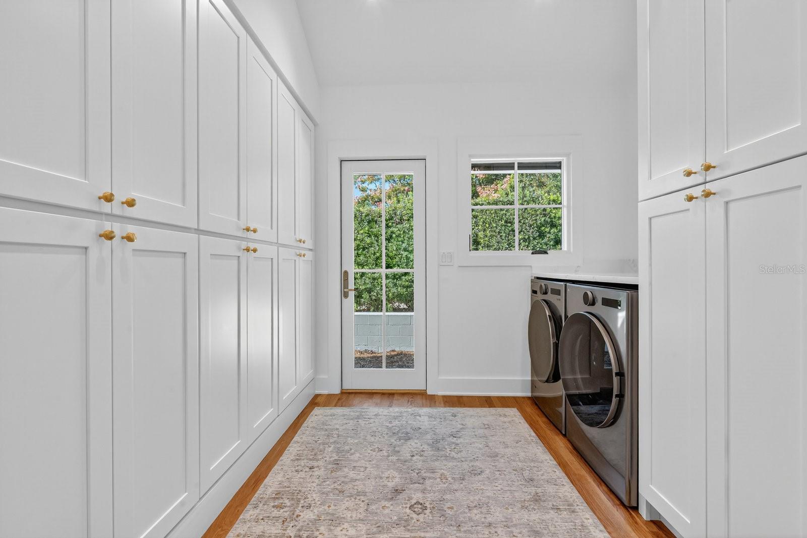 SHERIDAN PLACE - Residential