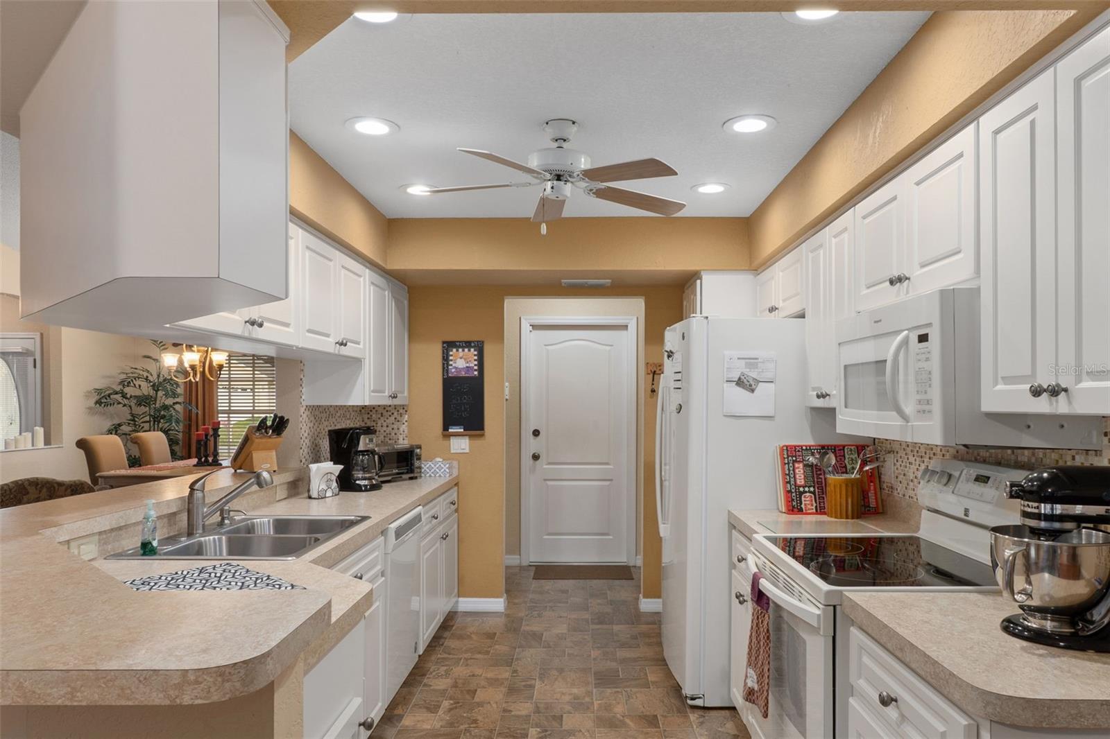 SPRING HILL - Residential