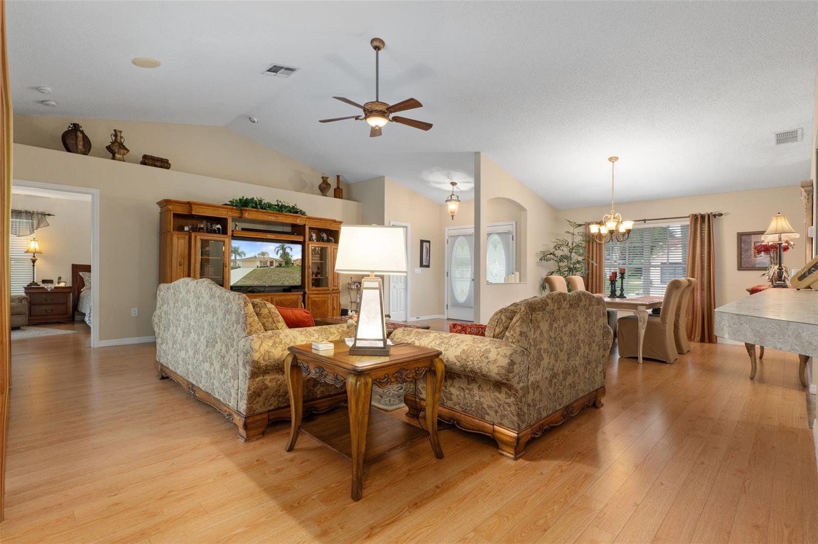SPRING HILL - Residential