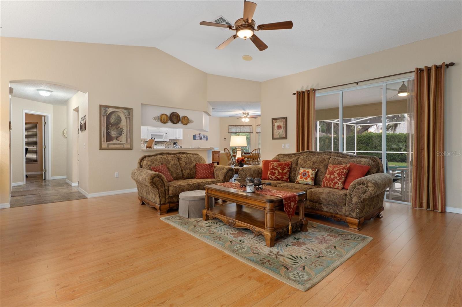 SPRING HILL - Residential