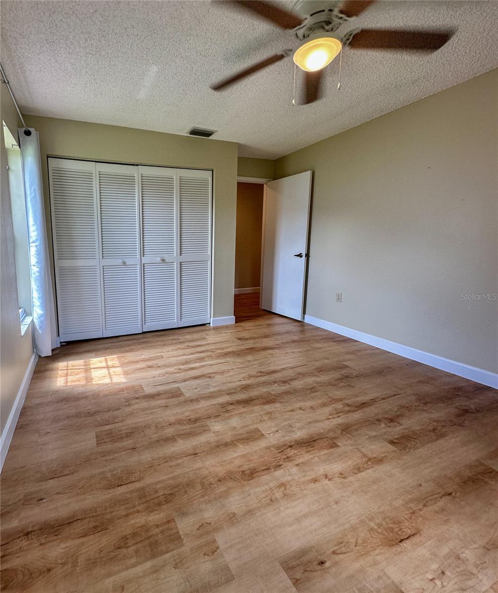 ROYAL OAKS - Residential Lease