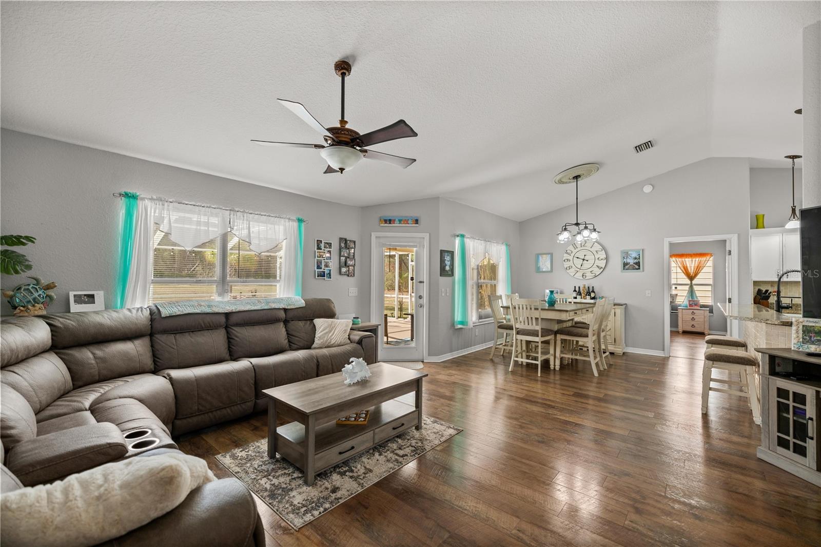 MARION OAKS 06 - Residential