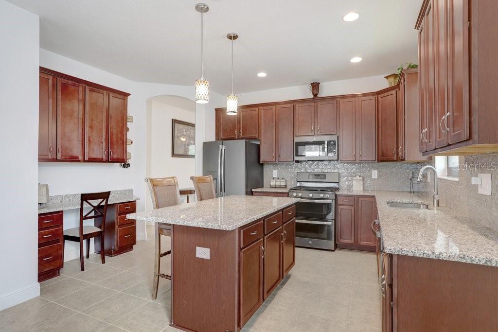 1214 FLORABLU DRIVE