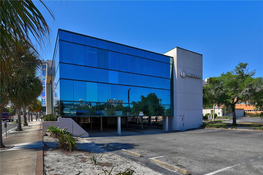 Photo of 1118 S Orange Avenue #103, Orlando, FL 32806 (MLS # O6404620)