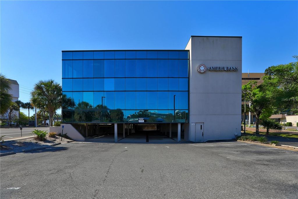Photo of 1118 S Orange Avenue #103, Orlando, FL 32806 (MLS # O6404620)
